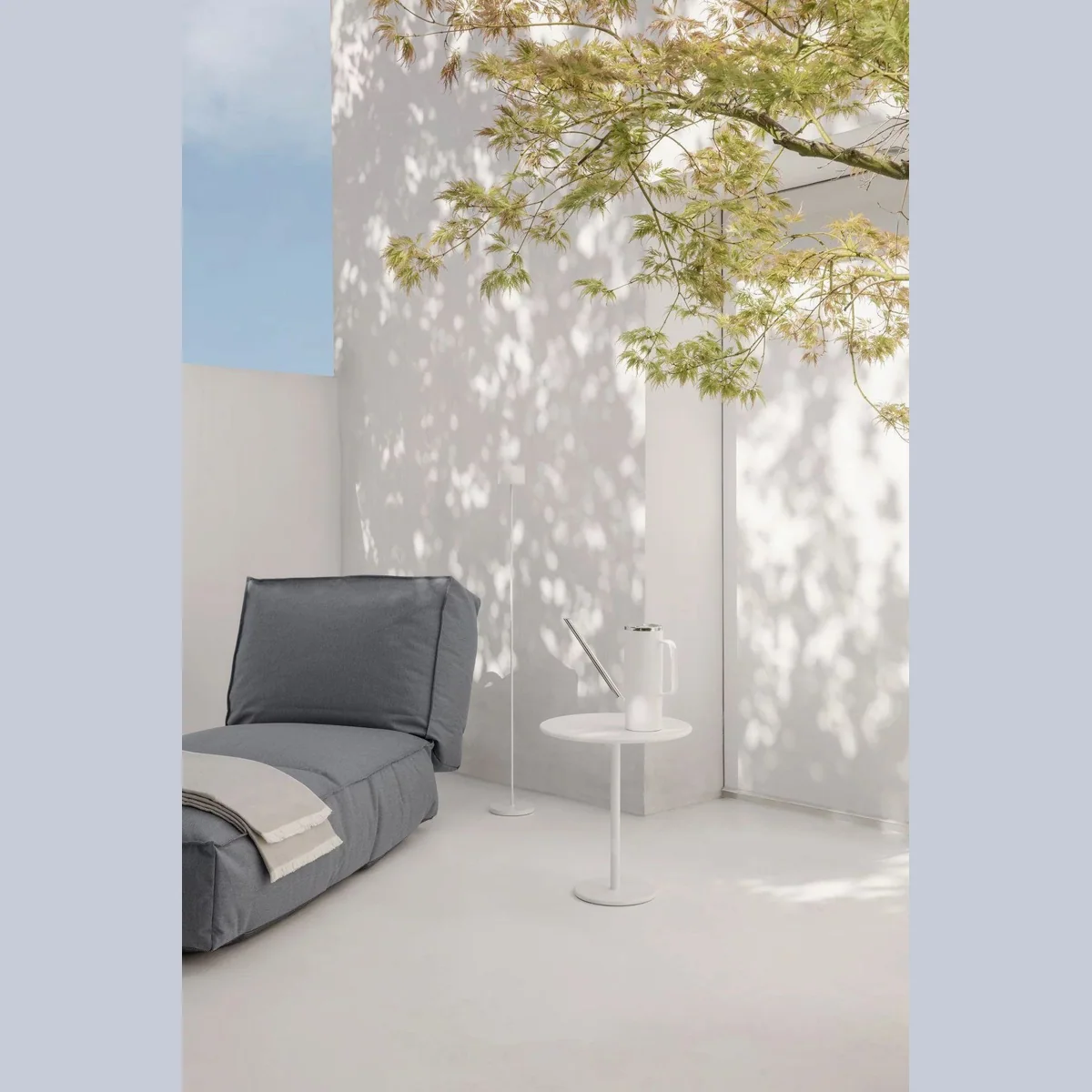 blomus STAY Ablagetisch, korrosionsbeständig, pflegeleicht, modernes Design 2