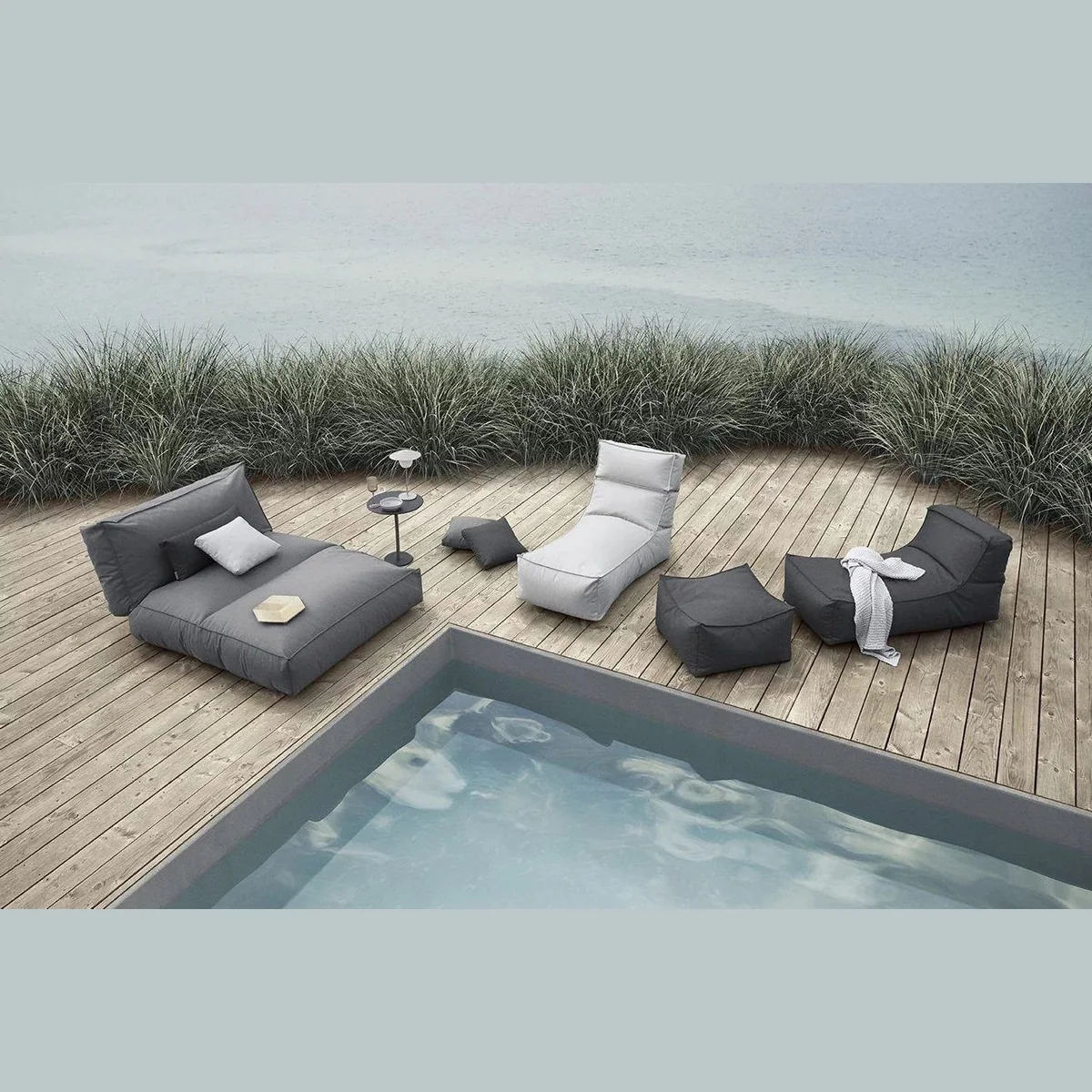 blomus STAY Ablagetisch, korrosionsbeständig, pflegeleicht, modernes Design 5