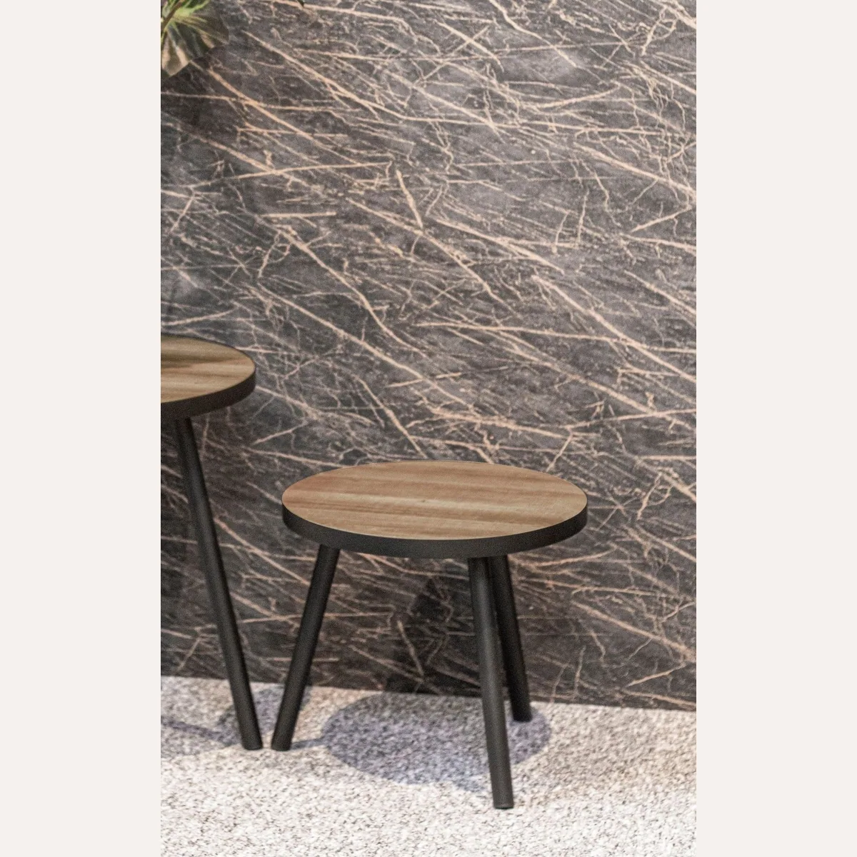 HAKU Beistelltisch, rund, funktional und stabil — Ø 40 cm, Höhe 36 cm, MDF und Stahl 3